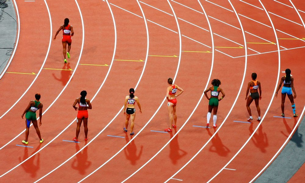 7 reglas que NECESITAS saber al correr en pista RunnerFactory